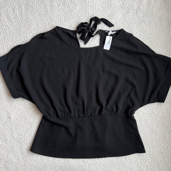 Reitmans Tops - New Reitmans Short Sleeve Crew Neck
